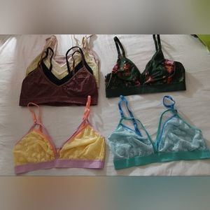 Women's Clothing Bundle !! Sizes Small&Medium!! Trendy clothing!! 15+ items!!